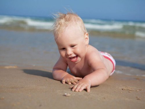 Gestreept dam Respectievelijk Je baby is 8 maanden oud! Tijd om te onderzoeken! - Je bent mama