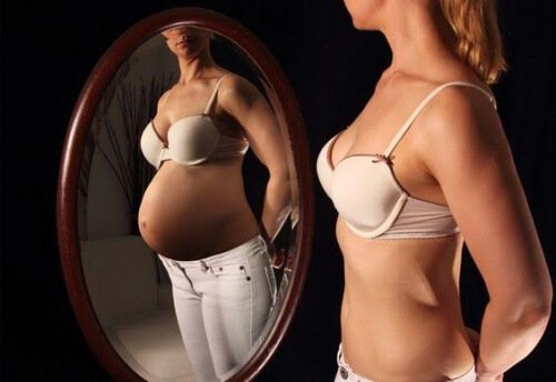 Waarom zie je er nog zwanger uit na de bevalling?