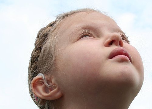 Signalen van autisme bij kinderen ouder dan twee jaar