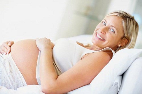 Maak je baby gelukkig door hem aan te voelen