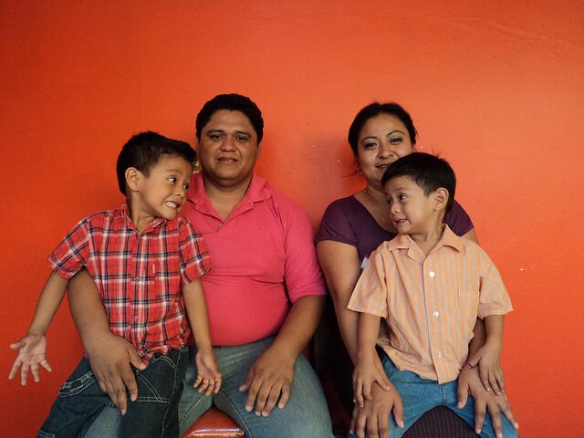 Het tonen van genegenheid in het gezin