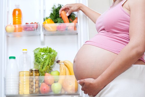 8 voedingsmiddelen die zwangere vrouwen niet mogen eten zoals rauwe eieren
