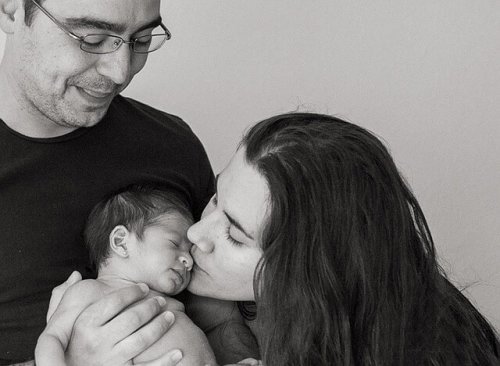 Ouders met baby Gelukkig gezinnetje