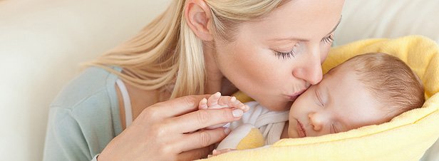 Moeder en verkouden baby