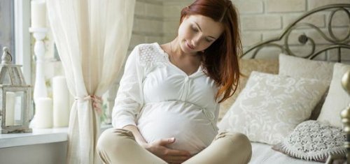 Het geheim van oma voor het uitvinden van het geslacht van de baby