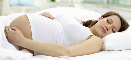 Slaaphouding van zwangere vrouw
