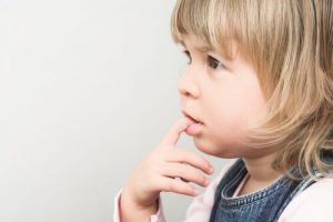 Nagelbijten - waarom bijten kinderen op hun nagels?