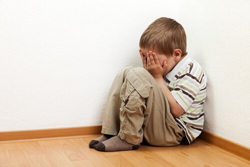 Probeer de angst van kinderen om alleen te zijn te begrijpen