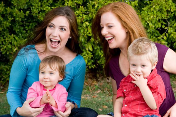 Peetmoeders en hun petekind