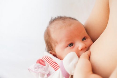 Borstvoeding geven om voor je baby te zorgen