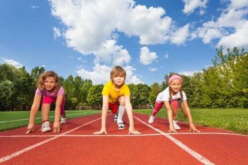 Sporten tijdens de kindertijd: atletiek