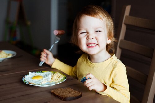 De zes beste voedingsmiddelen voor de hersenen van je kind