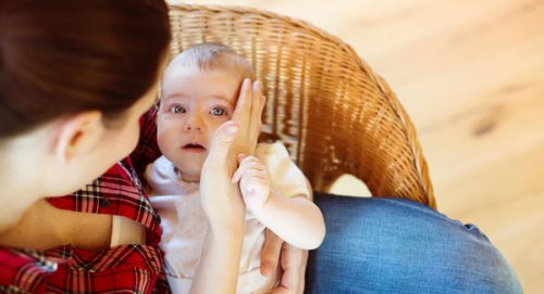 Wanneer je baby voor de eerste keer op de grond valt