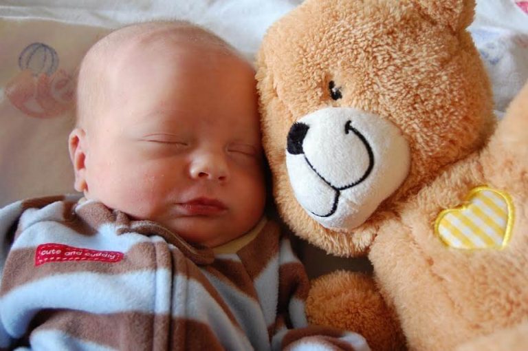 De ideale slaaphouding voor je baby