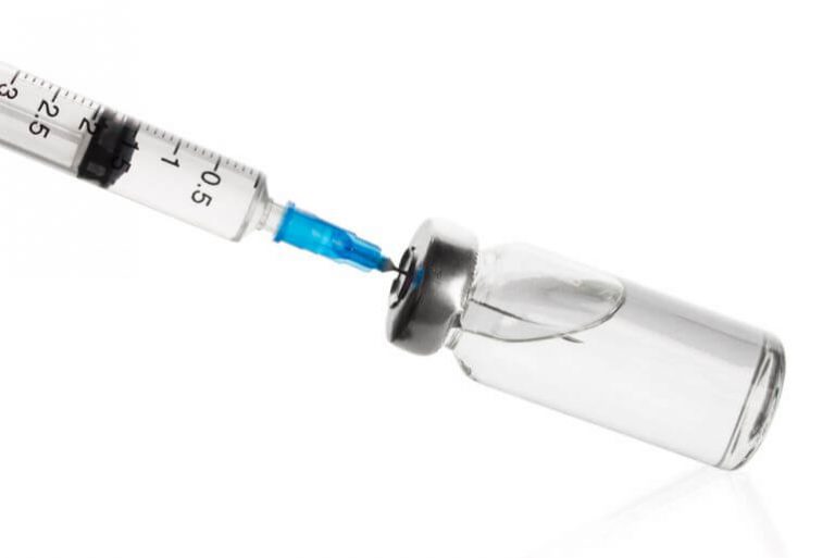 Injectiespuit met vloeistof