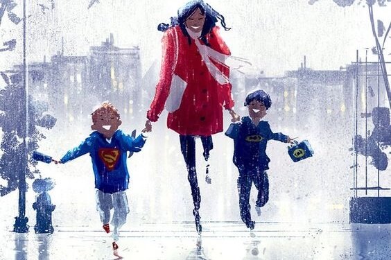 Moeder rent met kinderen door de regen