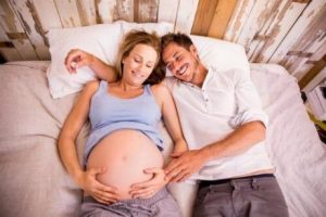 Wat je moet weten over je ongeboren baby die de hik heeft
