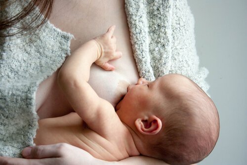 Wat te doen als borstvoeding geven pijn doet?