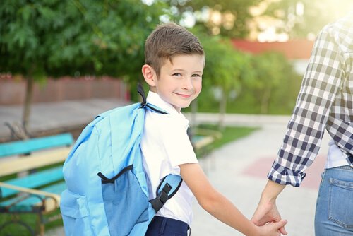 Voor het eerst naar school, je bent in een oogwenk opgegroeid