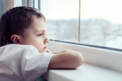 Als kinderen niet spelen maar uit het raam staren