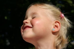 Oorpiercings voor kinderen: wat is de beste leeftijd?