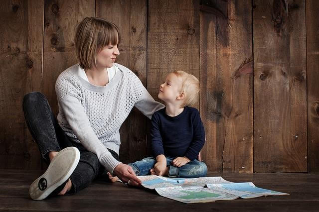 Waarom kinderen lachen als ze gecorrigeerd worden