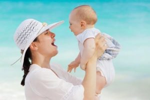 Hoe baby's leren lachen