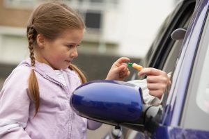 Hoe kun je met je kinderen over vreemden praten