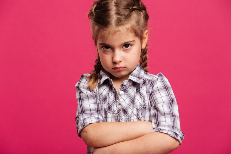 5 tips om met een boos kind te praten