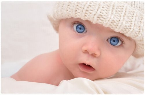 Gezichtsvermogen van je baby in de eerste maand van het leven