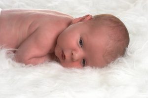 De ademhaling van pasgeboren baby's