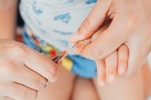 4 tips voor het knippen van de vingernagels van je kind