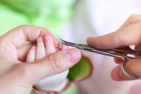 Schaartje voor het knippen van de vingernagels