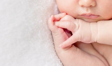 Janden van pasgeboren baby