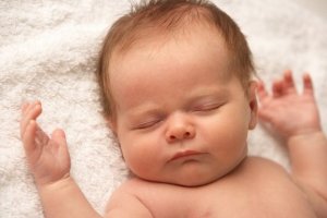Is het normaal dat mijn baby niet huilt?