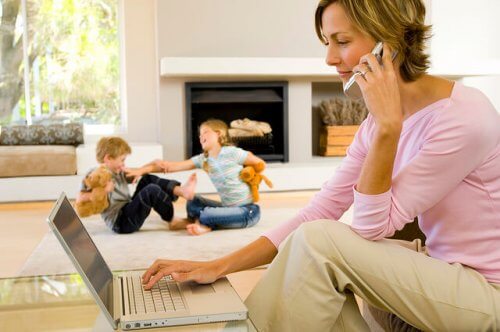 Ouders moeten hun kinderen aandacht geven