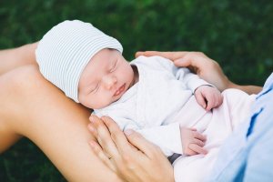 Zomerkleding voor pasgeboren baby's
