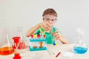 4 wetenschappelijke experimenten voor kinderen