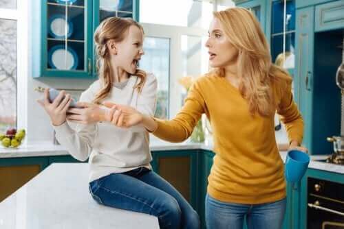 Mogen ouders de sociale media van hun kinderen checken?