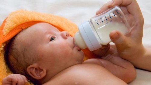 gastro-oesofageale-reflux-bij-babys en voeden