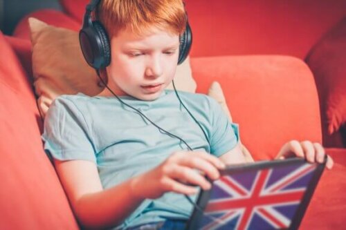 Kinderen tweetalig opvoeden: de OPOL-aanpak