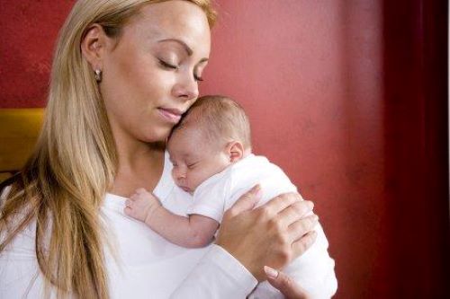 Routine om de baby de hele nacht te laten slapen
