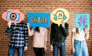 Moet ik de sociale media van mijn kinderen controleren?