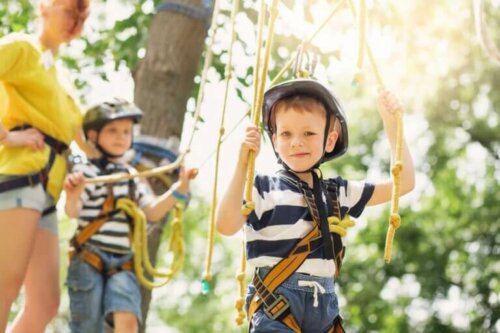 Kind doet nieuwe ervaringen op tijdens de zomervakantie