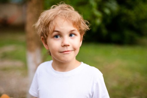 Strabismus: Oorzaken, diagnose en behandeling