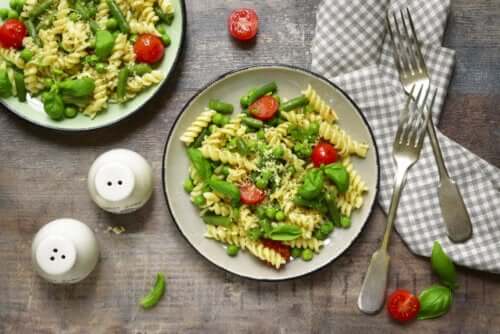 Macaroni met seizoensgroente