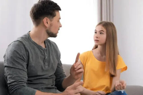 Gesprek tussen ouder en kind