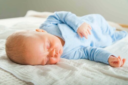 Hoe verandert het slaappatroon van je baby