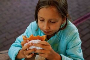Hoog cholesterol bij kinderen: oorzaken en behandeling