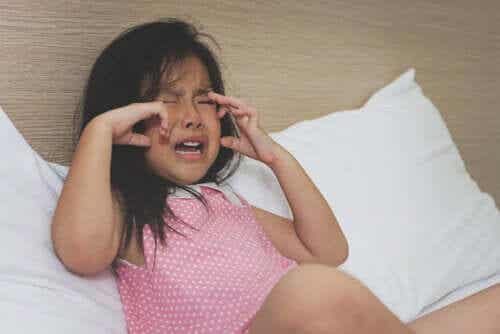 Als een kind moet huilen zeg dan niet dat het niet mag huilen